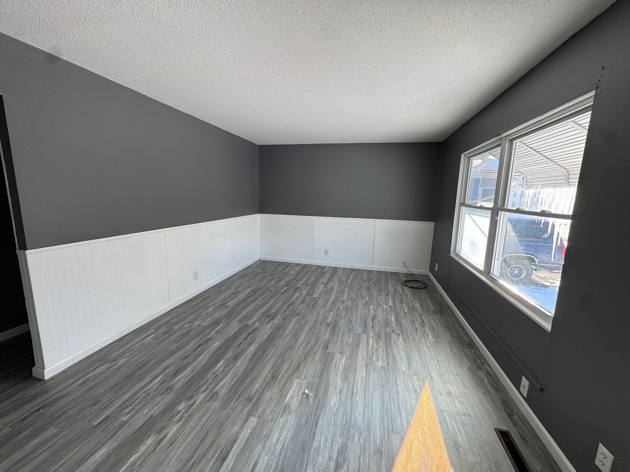 Building Photo - 187 Silver St