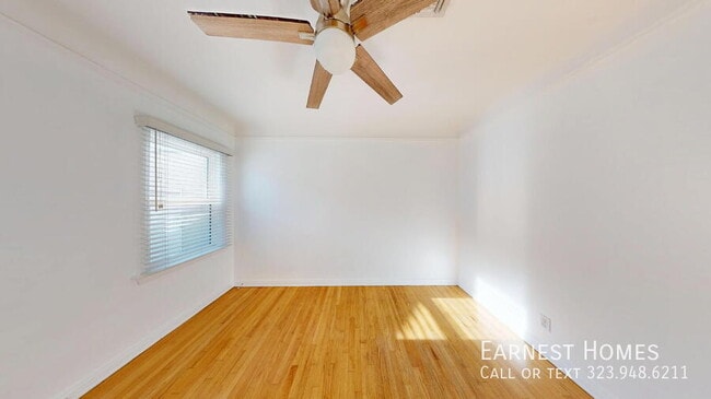 Building Photo - 14338 Califa St