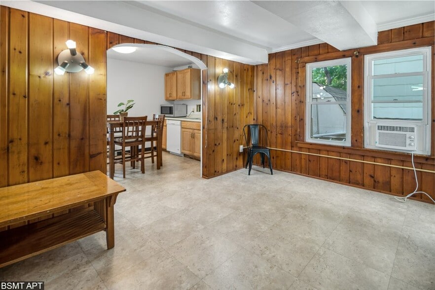 Building Photo - 305 Dryden Rd