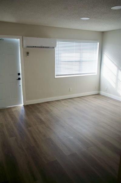 Building Photo - 1885 40th Ave