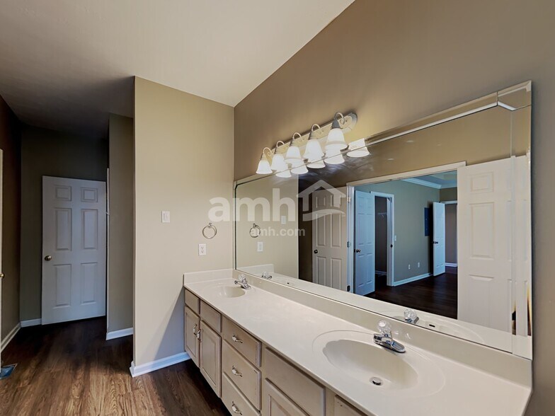 Building Photo - 308 Catspaw Ct