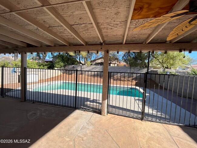 Building Photo - 9172 E Corte Arroyo Oeste