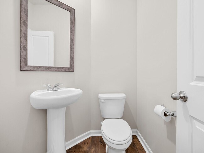 Building Photo - Modern living meets Convenience- Townhome in Greer, SC! *Waived Application Fee* With approved ap...