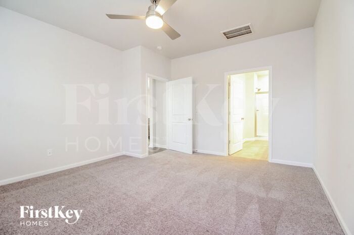 Building Photo - 457 Yoshino Cherry Dr