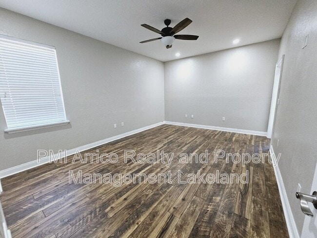 Building Photo - 1930 Saddlewood Ct