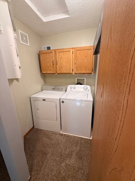 Laundry - 7013 Quantrelle Ave NE
