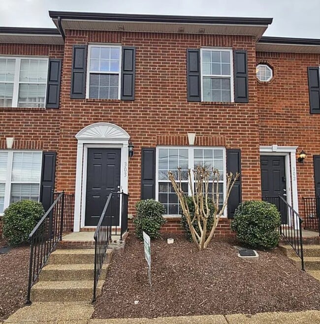 Building Photo - 303 Stewarts Landing Cir