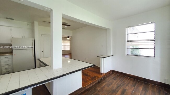 Building Photo - 2322 Wilson St