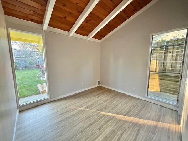 Building Photo - 914 Palma St