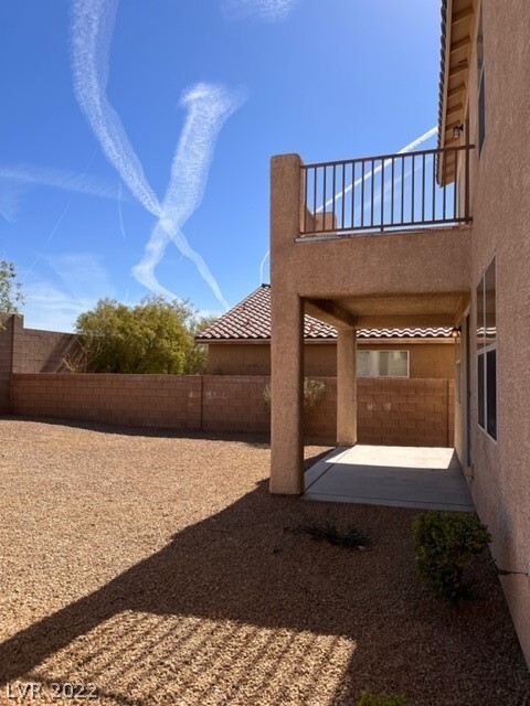 Building Photo - 9682 Hawk Cliff Ave