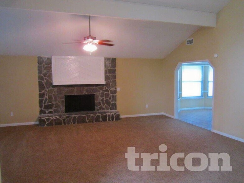 Building Photo - 4171 Dunraven Ln