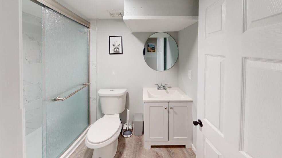 Building Photo - 2407 Jefferson St