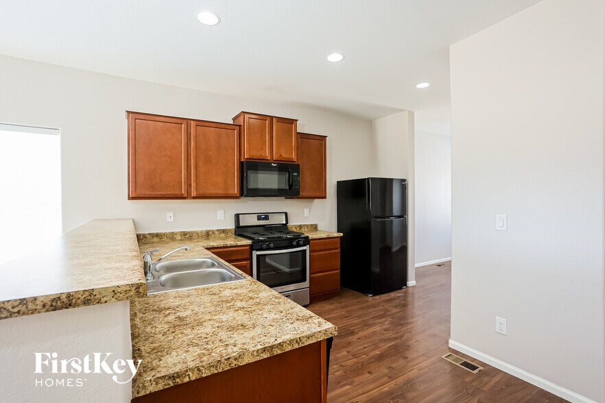 Building Photo - 6719 Liberator Trl