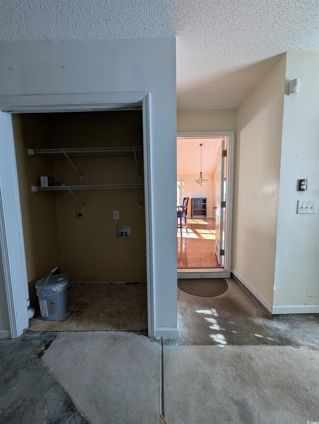 Building Photo - 405 Harbour Reef Dr