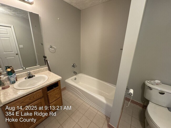 Building Photo - 384 E Lake Ridge Rd