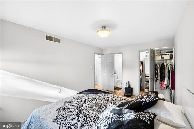 Building Photo - 4420 Briarwood Ct N