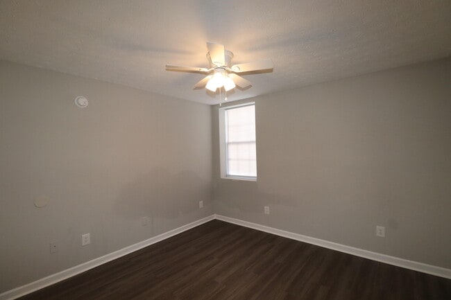 Building Photo - 625 Miles Rd