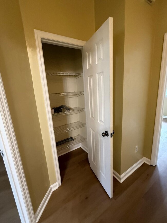 Building Photo - 2014 Midyette Rd