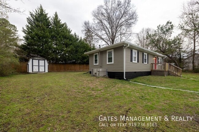 Building Photo - 671 Cedar St