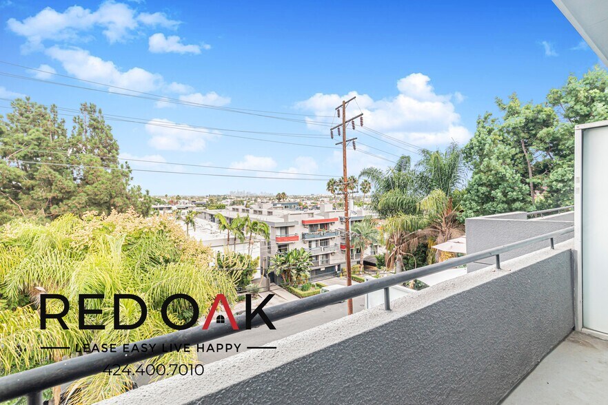 Building Photo - 939 Palm Ave