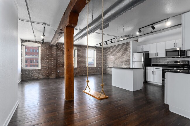 Building Photo - Unity Lofts