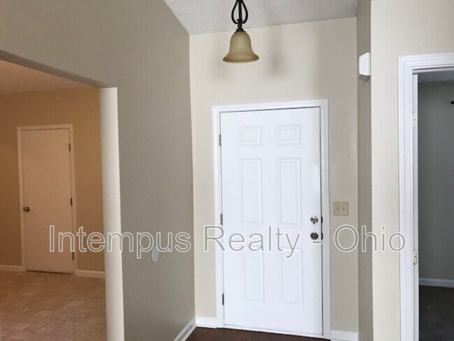 Building Photo - 129 Lofton Cir