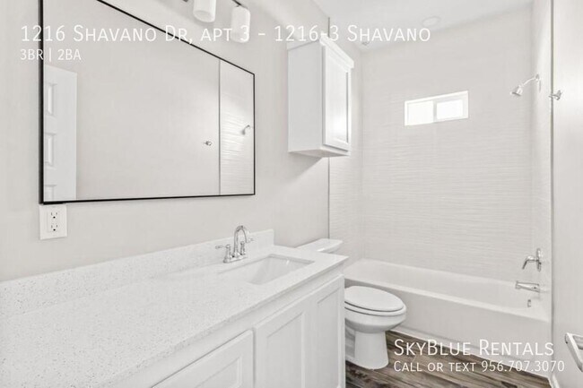 Building Photo - 1216 Shavano Dr