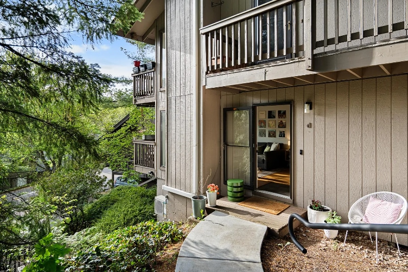 Building Photo - 7704 SW Barnes Rd