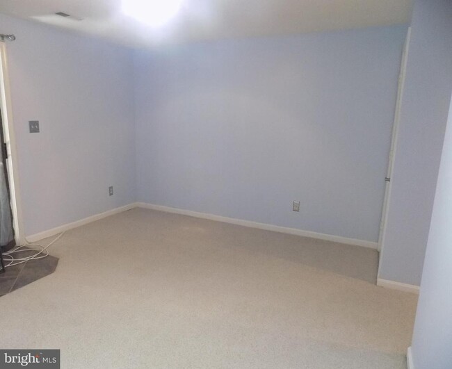 Building Photo - 1302 Roman Ridge Way