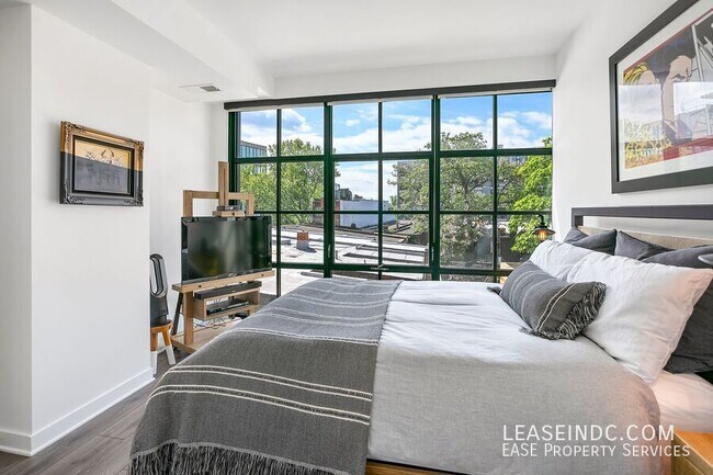 Building Photo - 2030 8th St NW