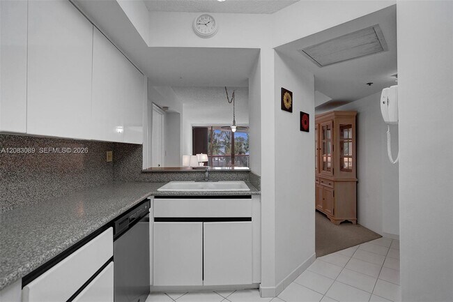 Building Photo - 6767 Collins Ave