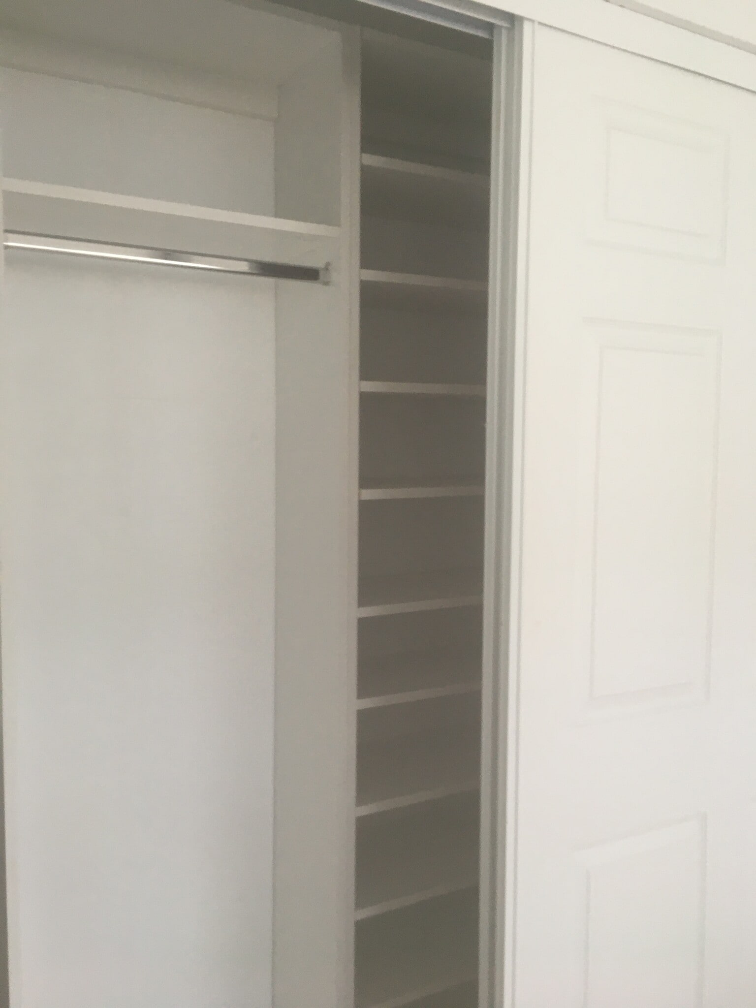 Building Photo - 890 W 39th Pl