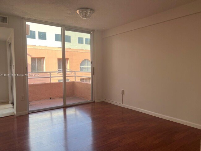 Building Photo - 2801 Florida Ave
