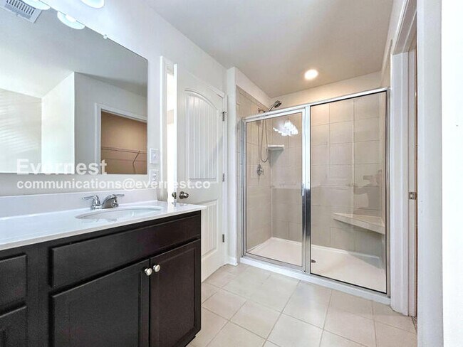 Building Photo - 176 Woodhouse Cir