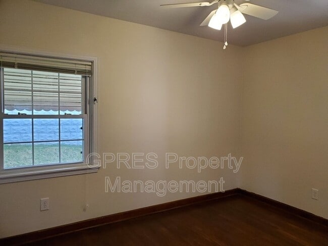 Building Photo - Great single family home in Verona