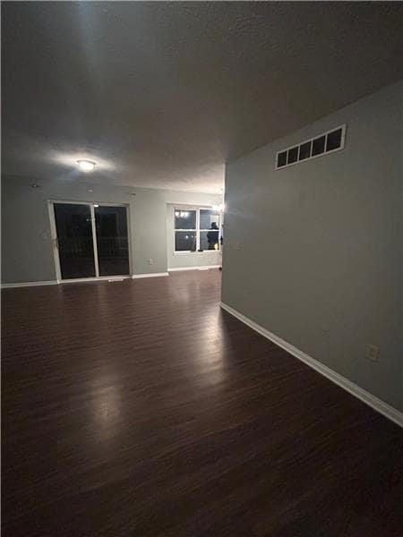 Building Photo - 580 Rosebud Cir