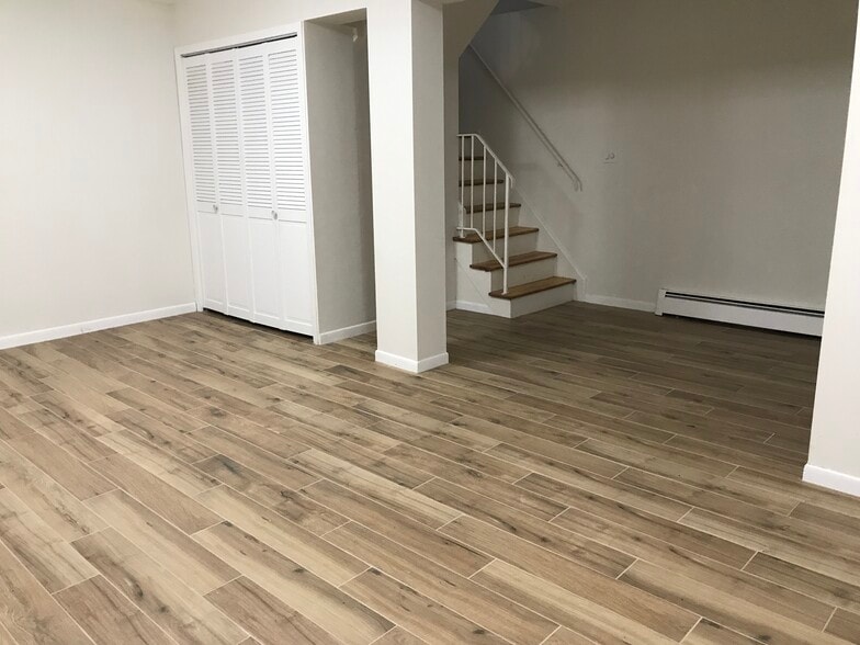 Basement Recreation Room - 1843 Clintonville St