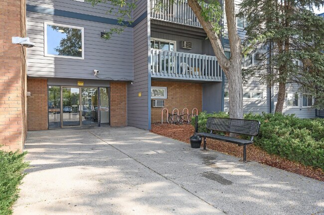 Building Photo - 2930 Blaisdell Ave