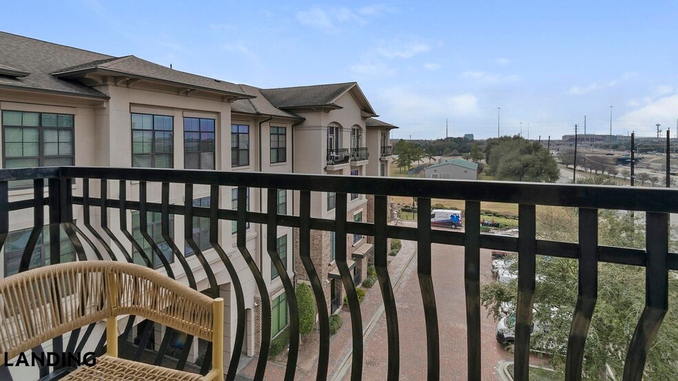 Building Photo - 3505 W Sam Houston Pkwy S