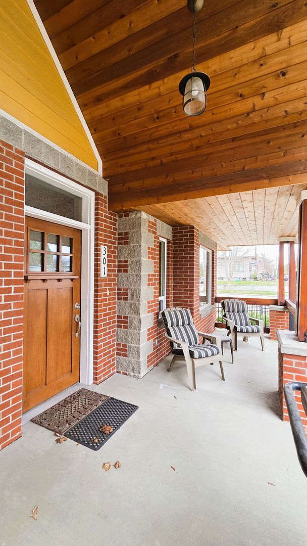 Building Photo - Beautiful Corner Unit Condo in Downtown Coeur d'Alene