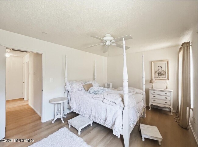 Building Photo - 17 Seaview Ave