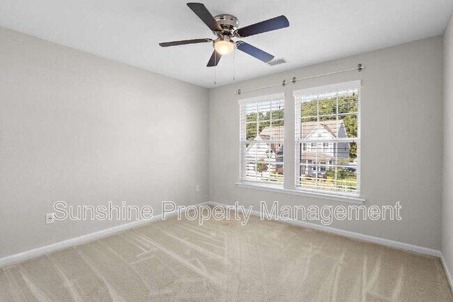 Building Photo - 3327 Reserve Trl