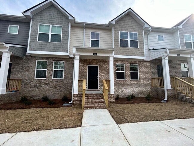 Building Photo - 1253 Cades Walk