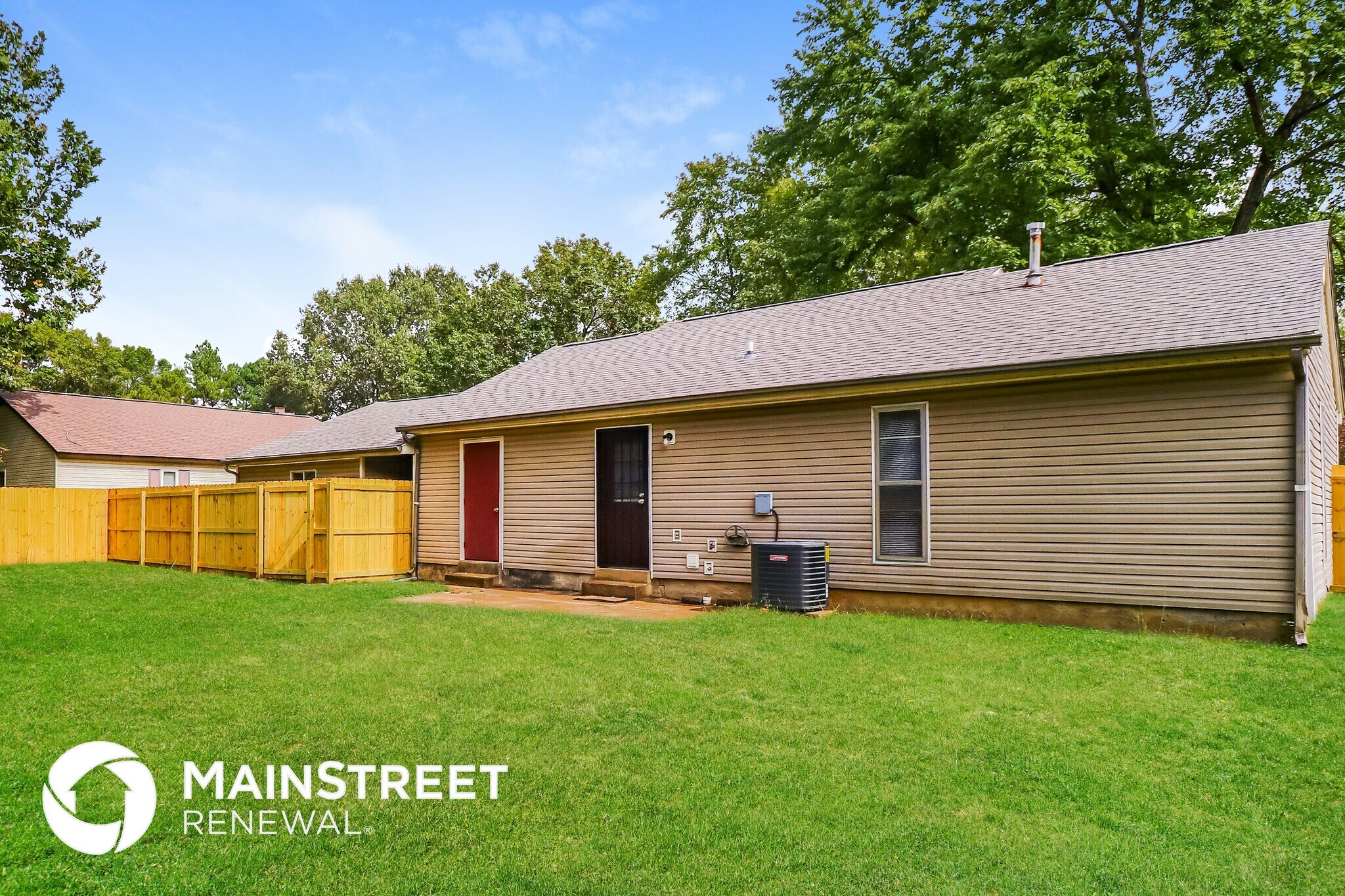 Building Photo - 2145 Bobolink Trail