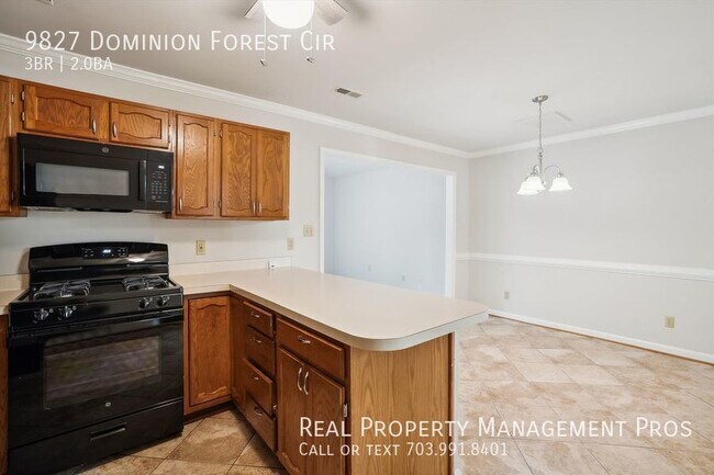 Building Photo - 9827 Dominion Forest Cir