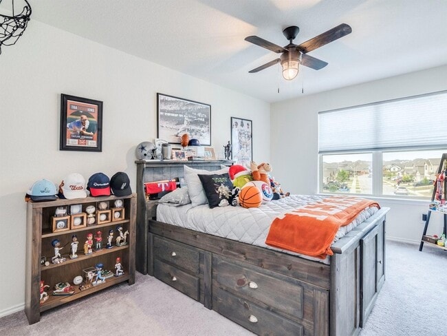 Building Photo - 624 Pepperbark Loop