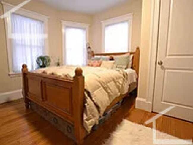 Building Photo - 21 Matchett St