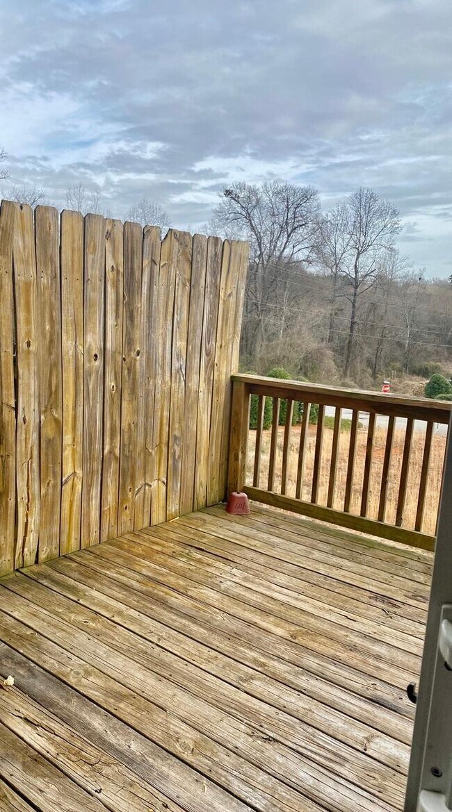 Building Photo - 110 Marbella Cir