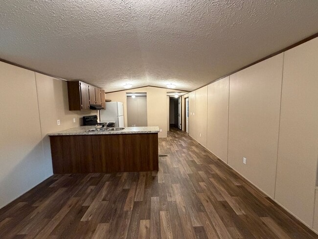 Building Photo - 1608 Golden Springs Rd