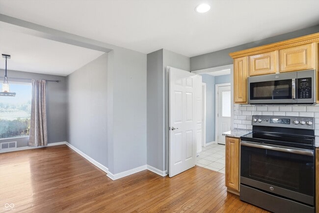 Building Photo - 7026 Spring Mill Rd